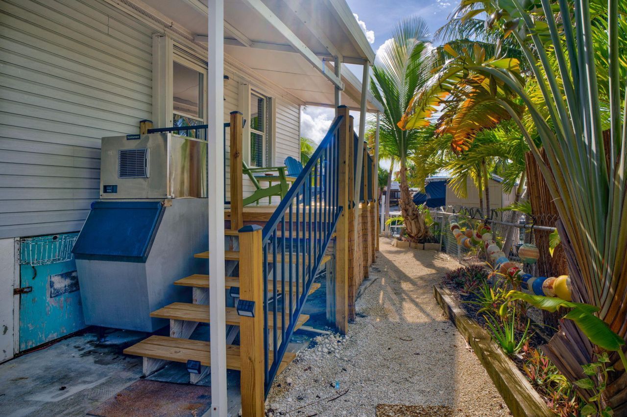 91 Sirius Lane, Geiger, FL 33040 Photo