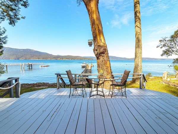 109 McKenzie Cres, Piers Island, BC V8L 5Y7