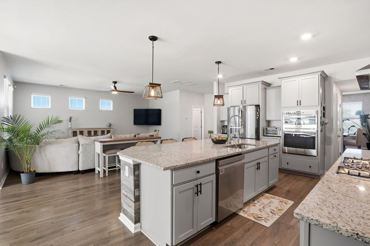 205 Country Gate Lane Photo 10