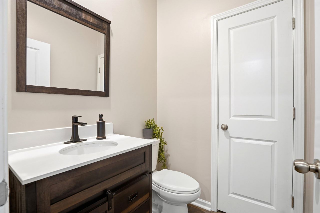 205 Country Gate Lane Photo 13