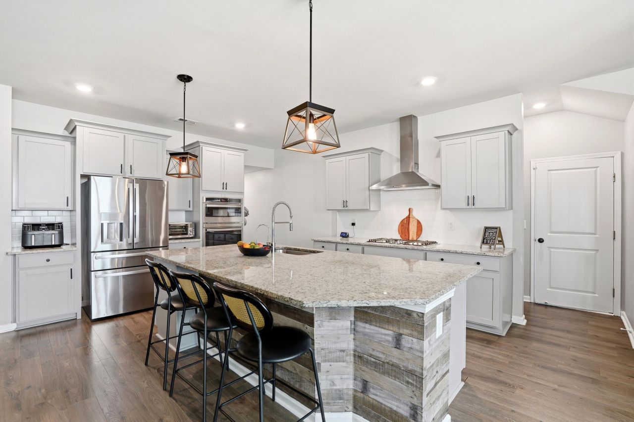 205 Country Gate Lane Photo 7