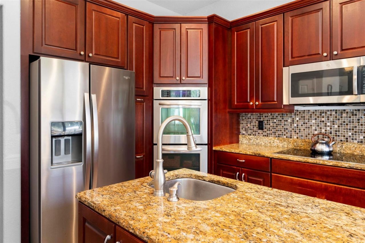 11200 Woodland Waters Boulevard, Weeki Wachee, FL 34613 Photo