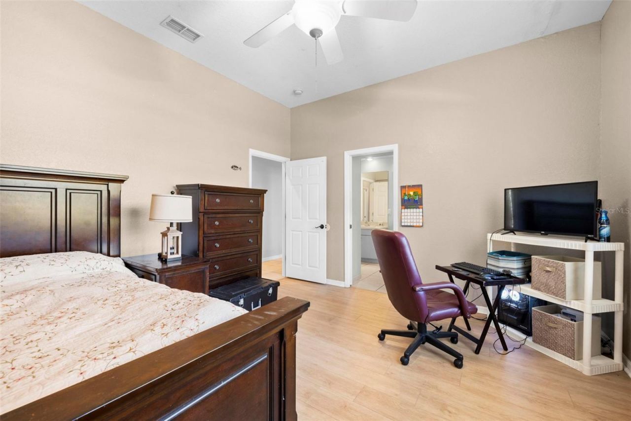 11200 Woodland Waters Boulevard, Weeki Wachee, FL 34613 Photo