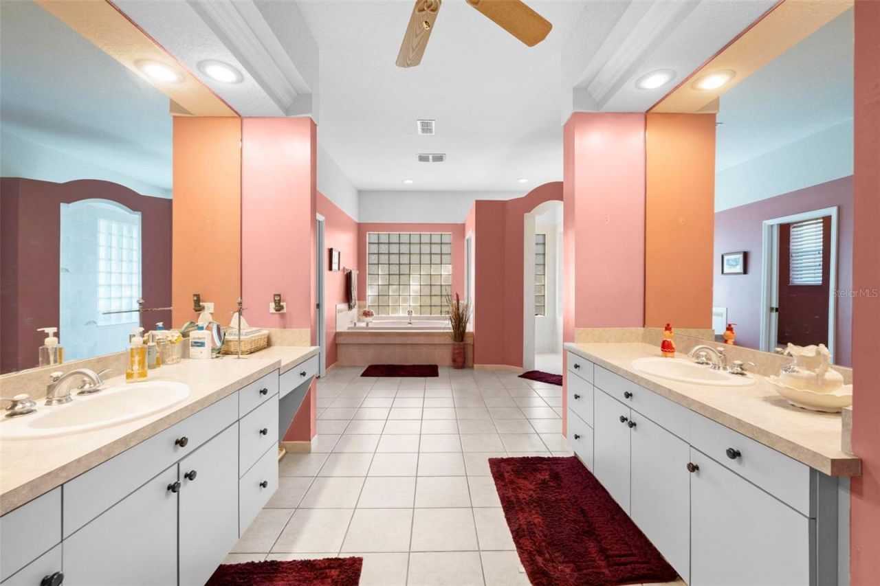 11200 Woodland Waters Boulevard, Weeki Wachee, FL 34613 Photo