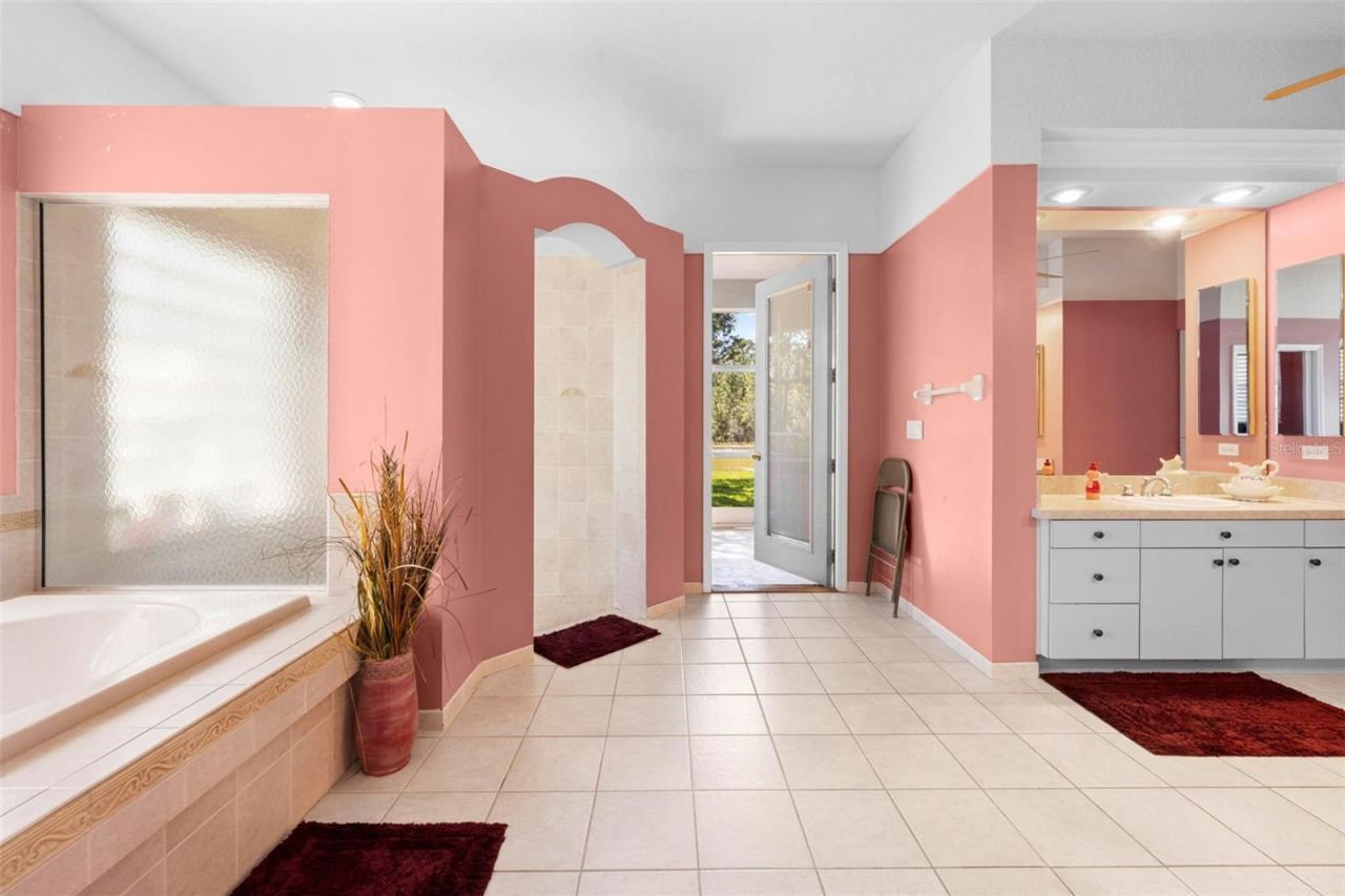 11200 Woodland Waters Boulevard, Weeki Wachee, FL 34613 Photo