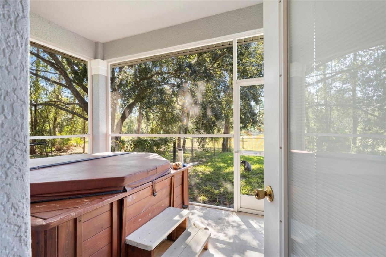 11200 Woodland Waters Boulevard, Weeki Wachee, FL 34613 Photo