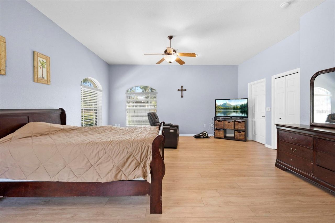 11200 Woodland Waters Boulevard, Weeki Wachee, FL 34613 Photo