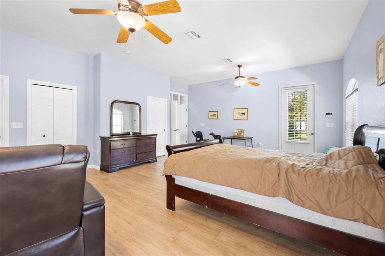 11200 Woodland Waters Boulevard, Weeki Wachee, FL 34613 Photo