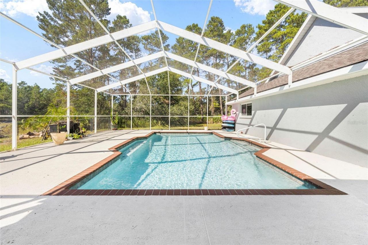 11200 Woodland Waters Boulevard, Weeki Wachee, FL 34613 Photo