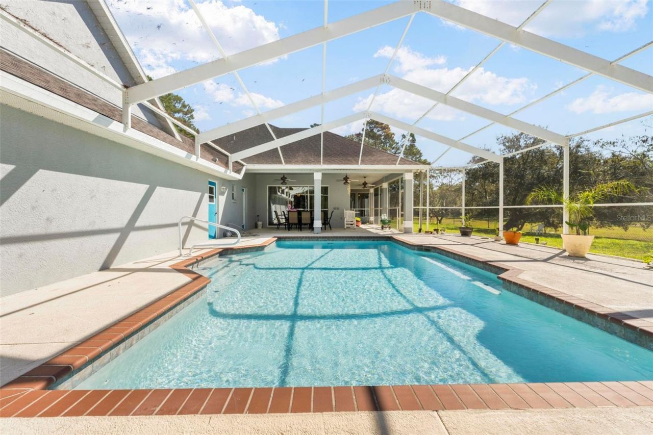 11200 Woodland Waters Boulevard, Weeki Wachee, FL 34613 Photo