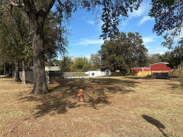 701 NE 4th Street, Wagoner, OK 74467