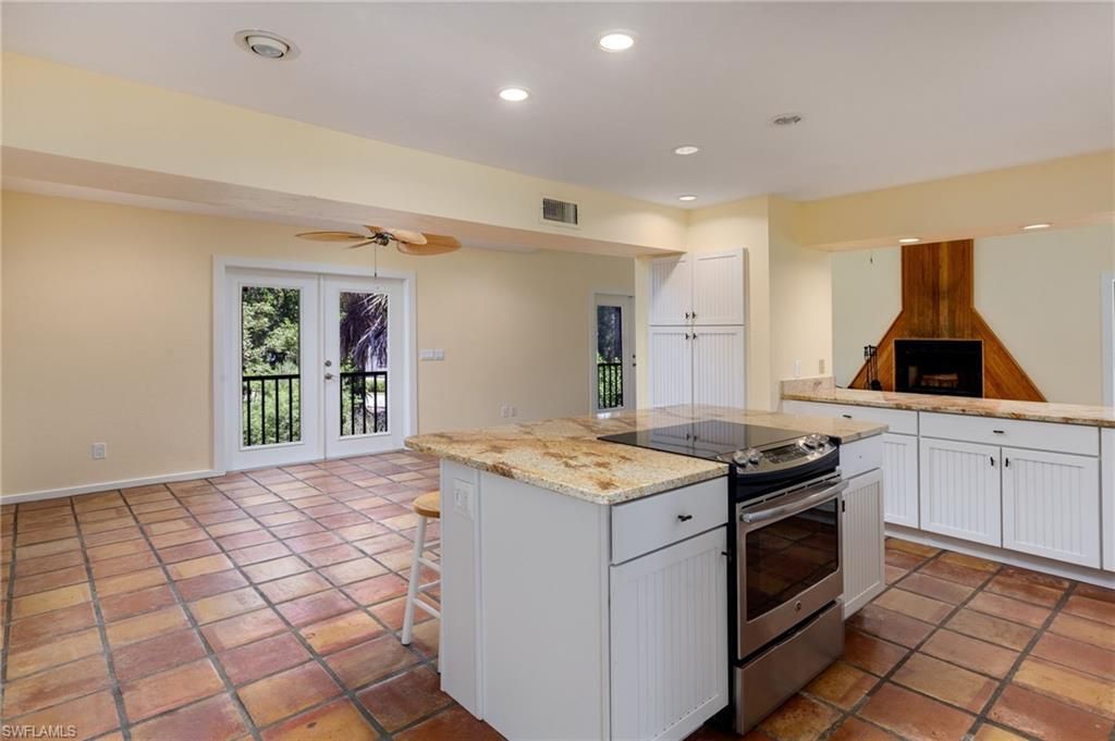 1345 Junonia St , Sanibel, FL 33957 Photo