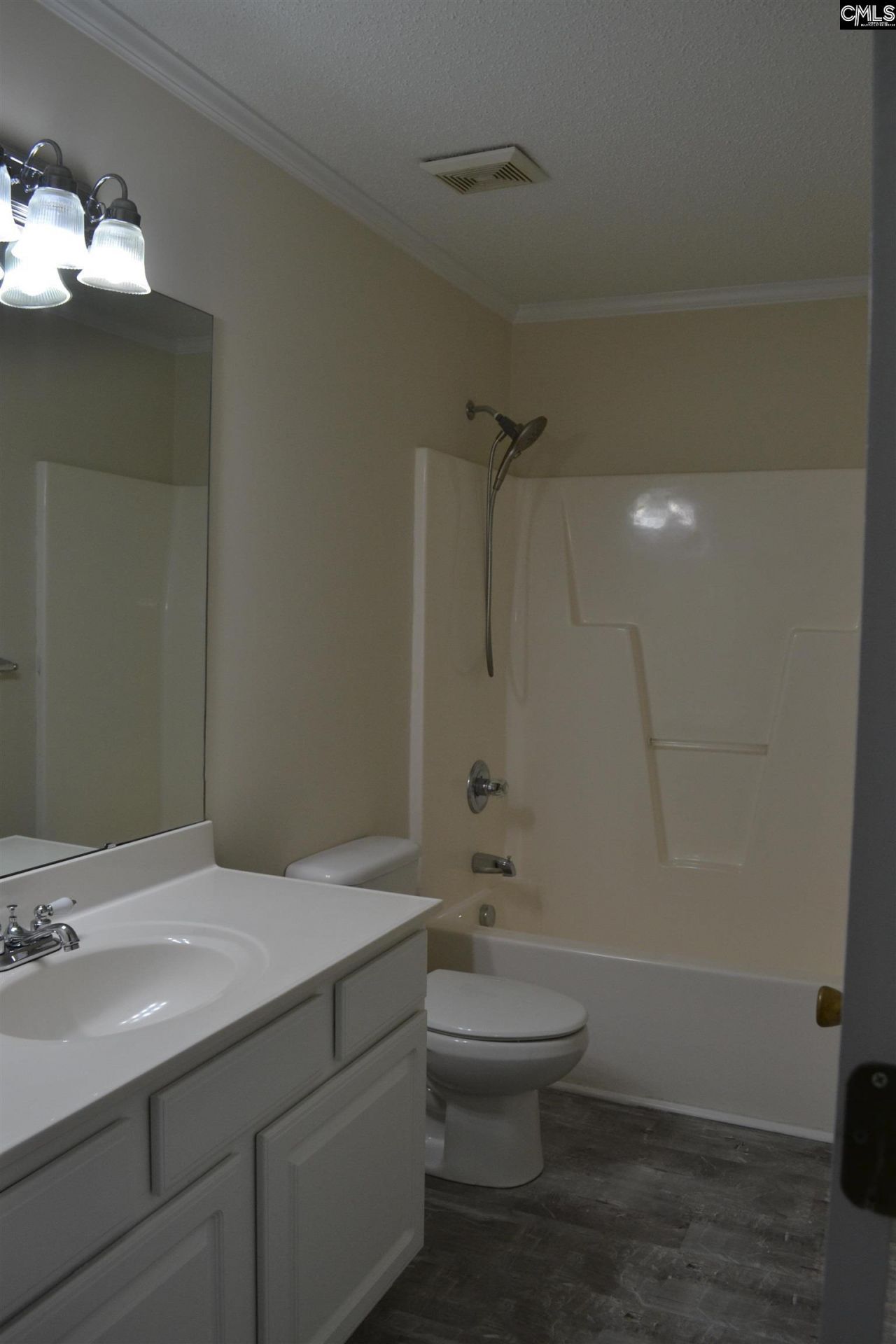 359 Fox Squirrel Circle Photo 25