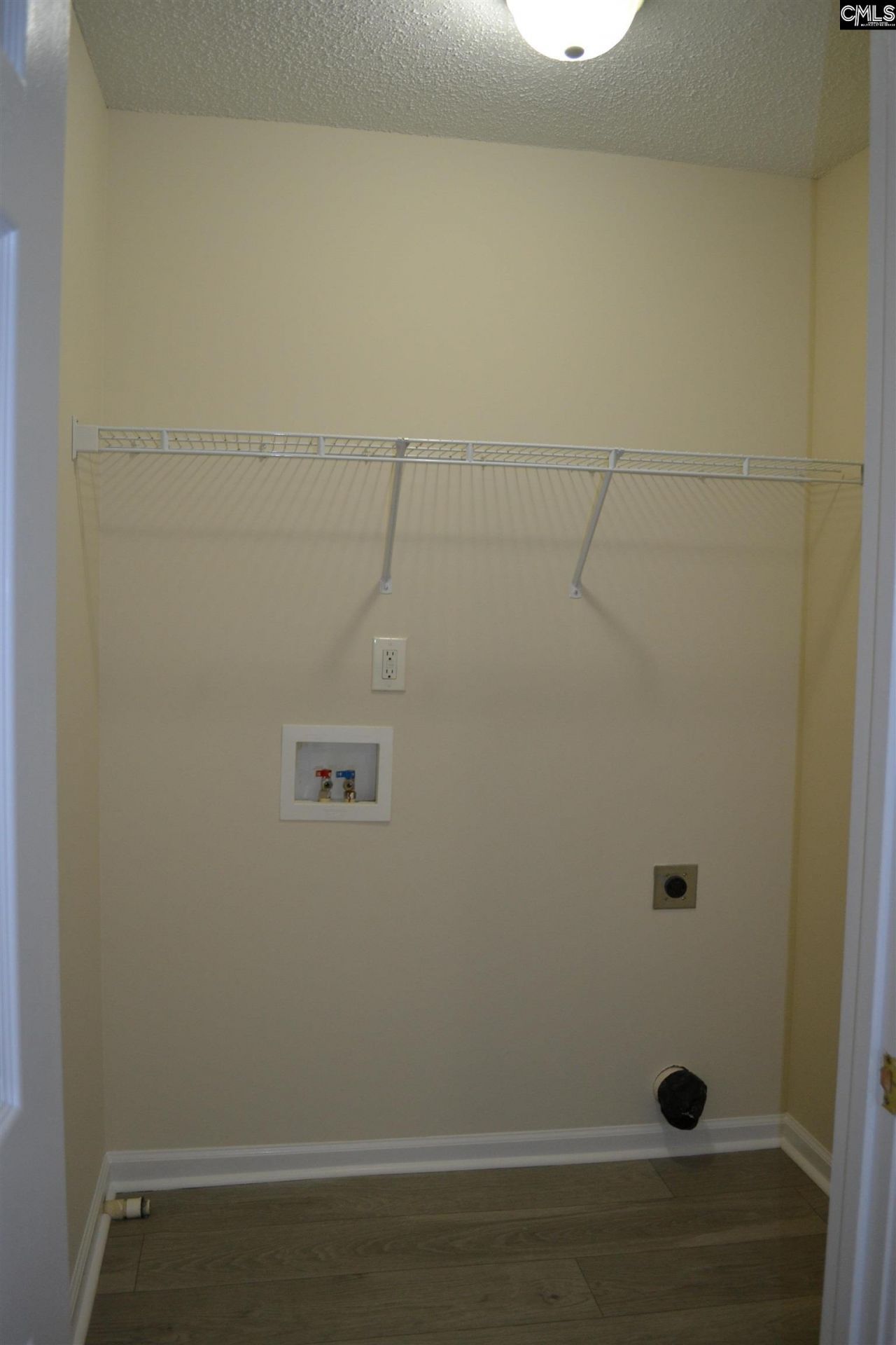 359 Fox Squirrel Circle Photo 30