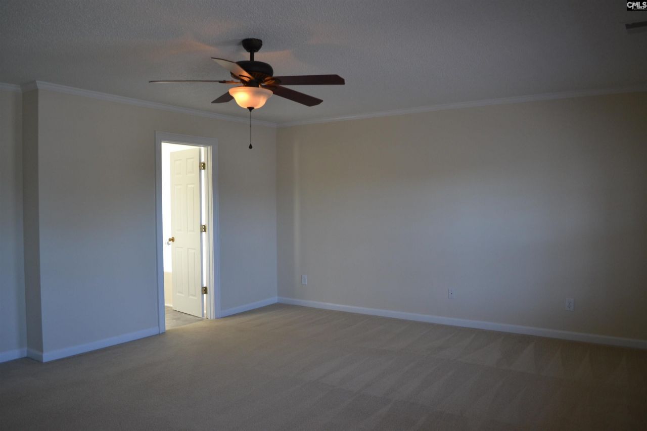 359 Fox Squirrel Circle Photo 33