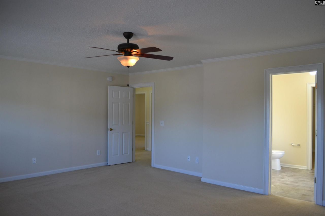 359 Fox Squirrel Circle Photo 34