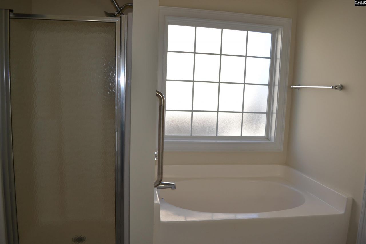 359 Fox Squirrel Circle Photo 36