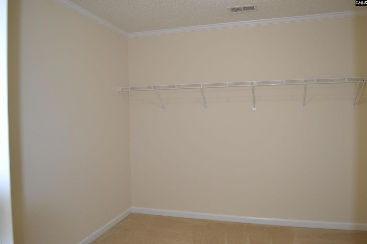 359 Fox Squirrel Circle Photo 37