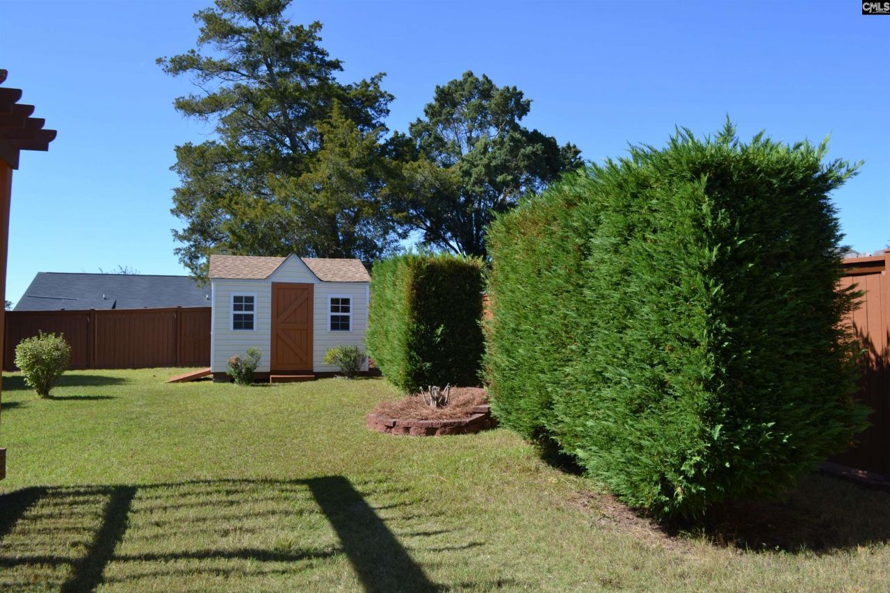 359 Fox Squirrel Circle Photo 40