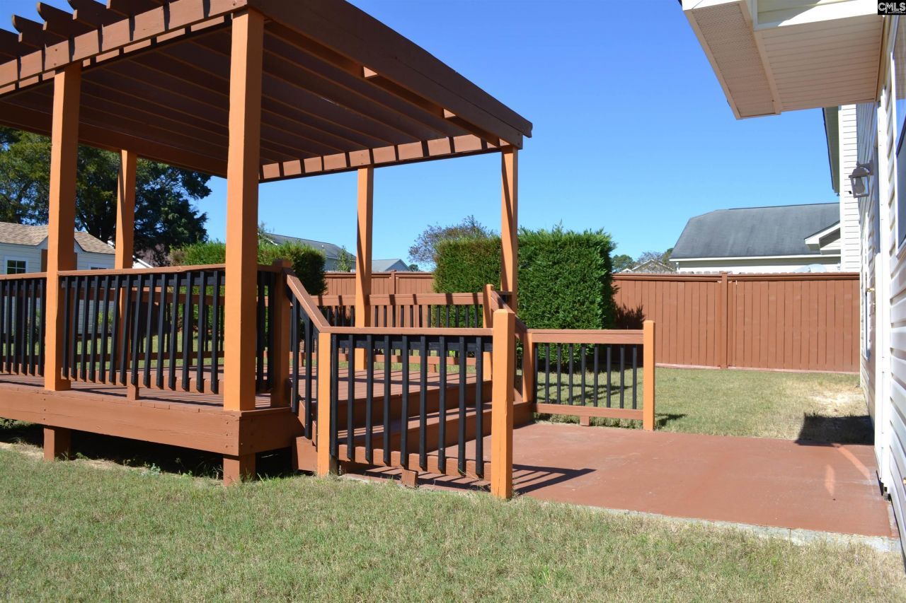 359 Fox Squirrel Circle Photo 43