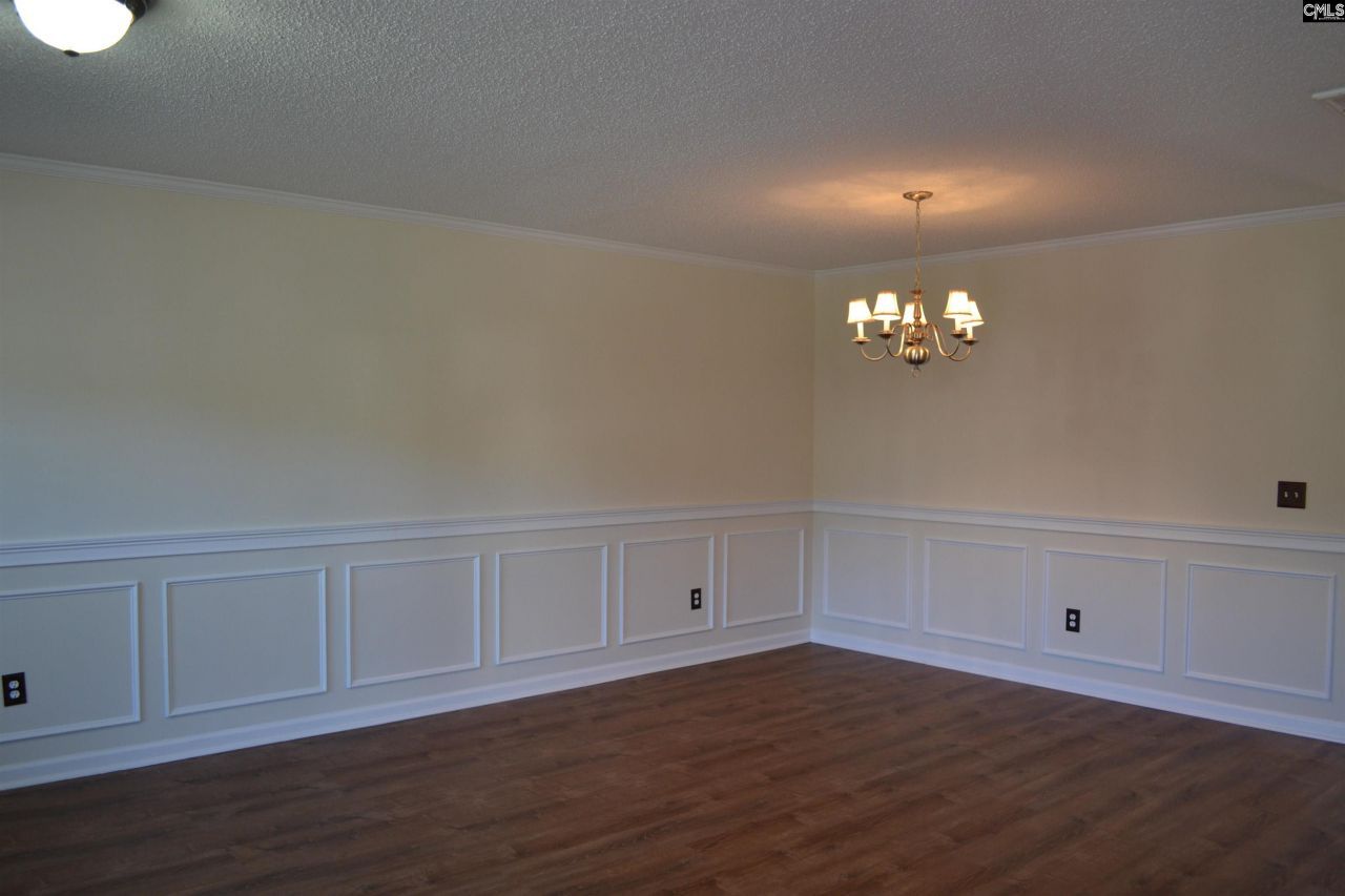 359 Fox Squirrel Circle Photo 6