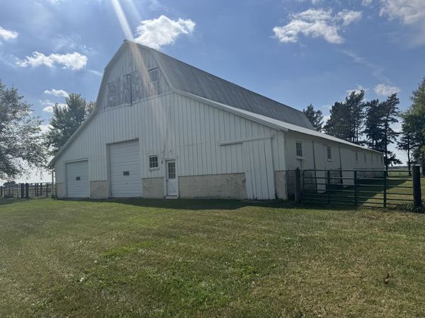 568 Chamberlain Road, Esmond, IL 60129