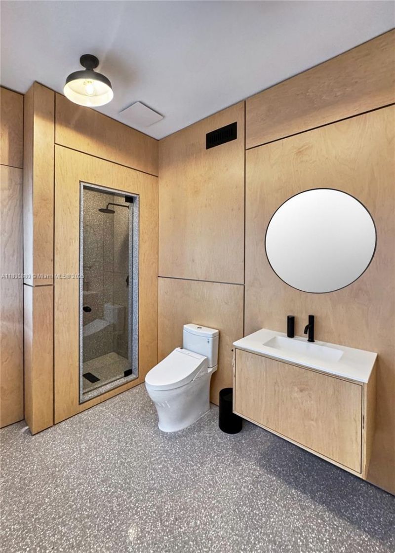 1800 N Miami Ave, Miami, FL 33136 Photo