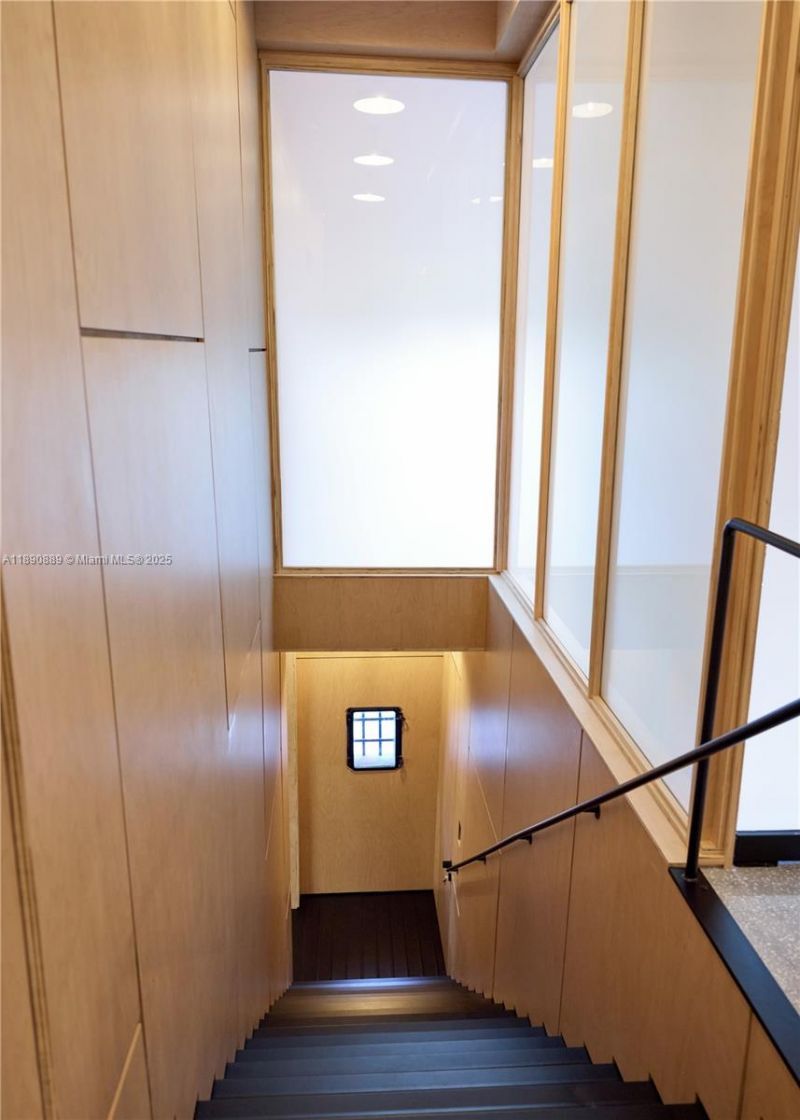 1800 N Miami Ave, Miami, FL 33136 Photo