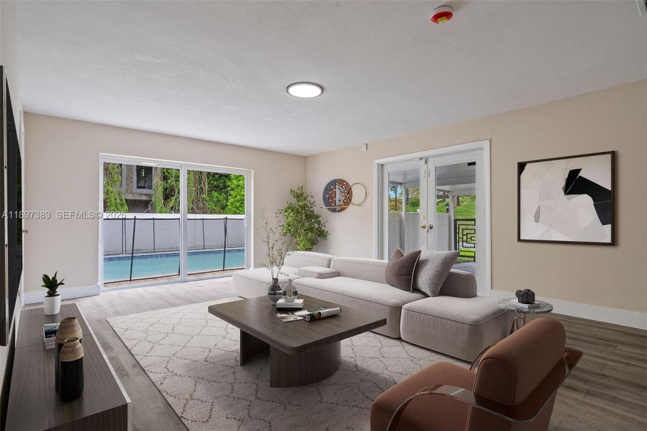 50 SW 26th Rd, Miami, FL 33129 Photo