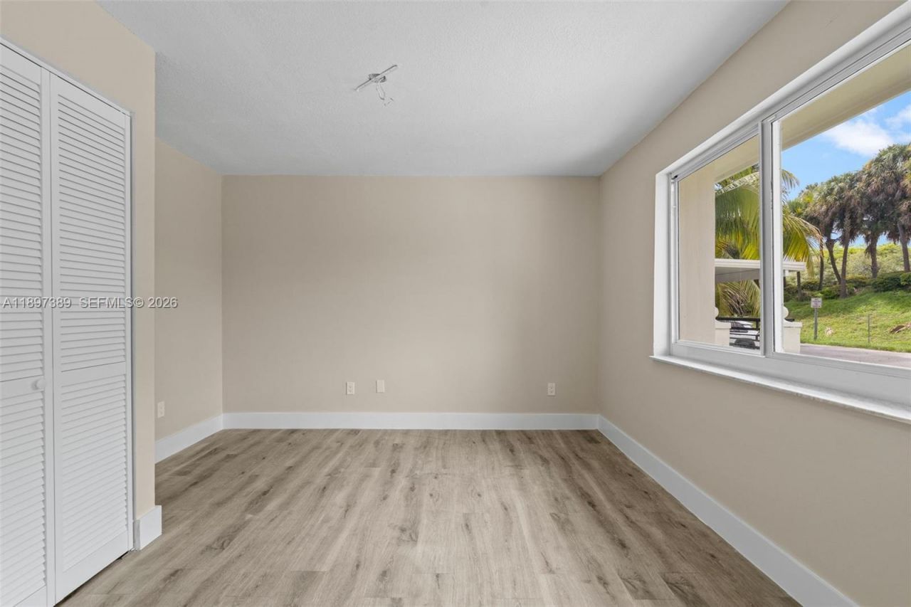 50 SW 26th Rd, Miami, FL 33129 Photo