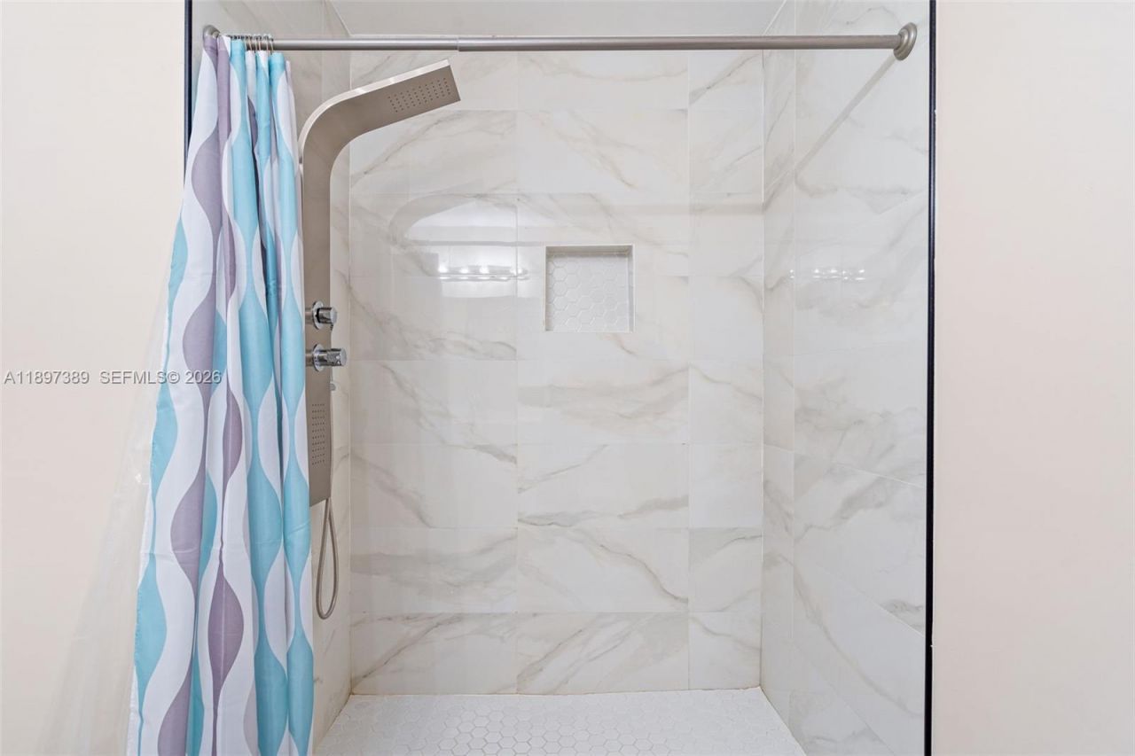 50 SW 26th Rd, Miami, FL 33129 Photo