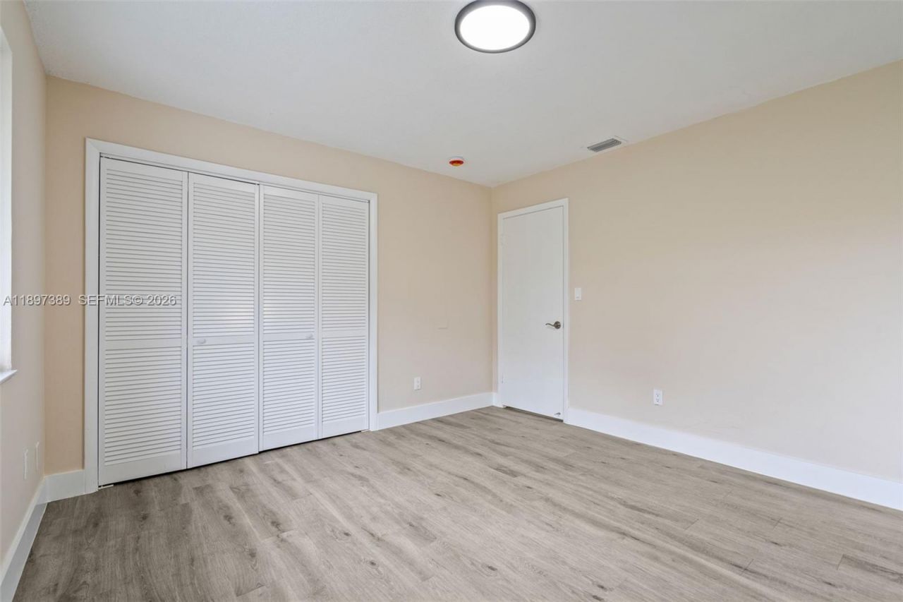 50 SW 26th Rd, Miami, FL 33129 Photo