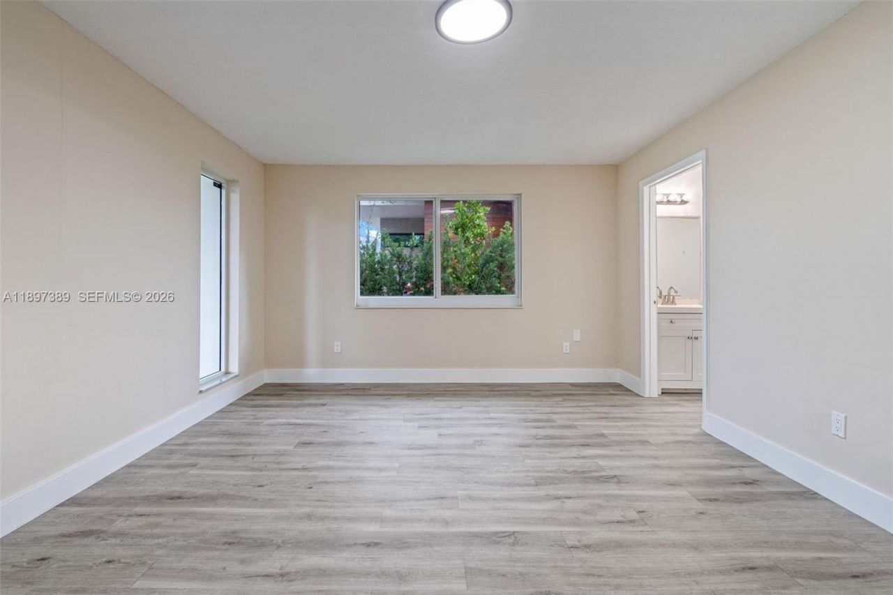 50 SW 26th Rd, Miami, FL 33129 Photo