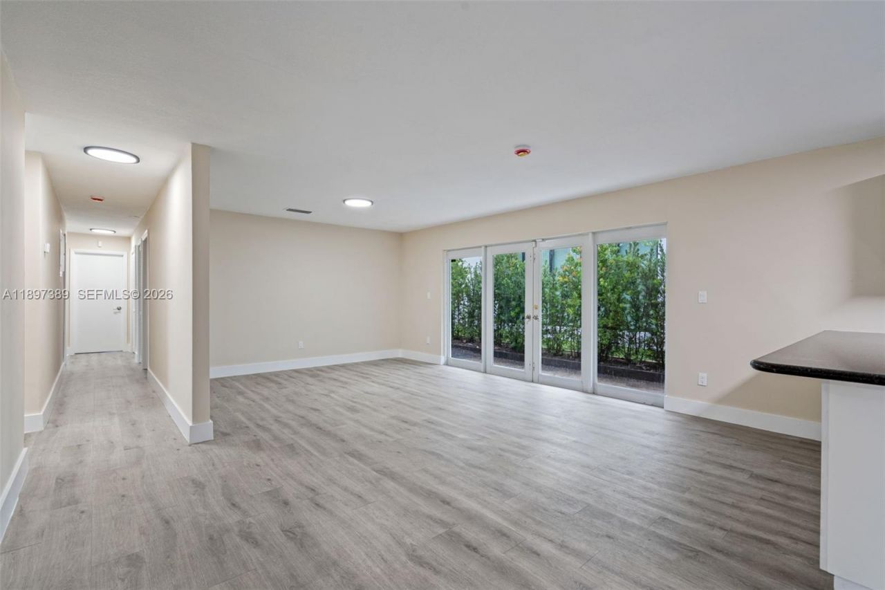 50 SW 26th Rd, Miami, FL 33129 Photo