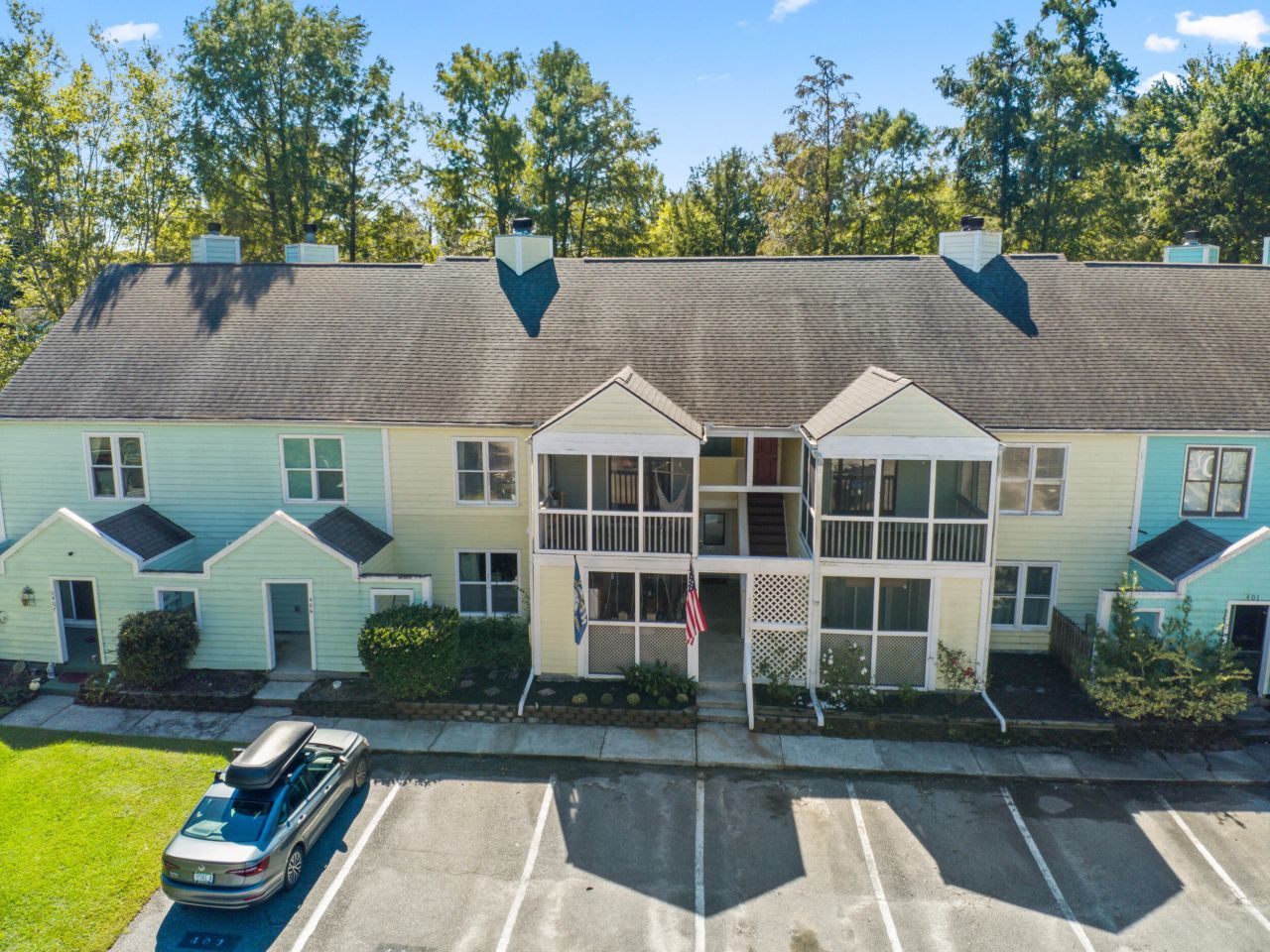 405 Sunnyside Way Photo 32