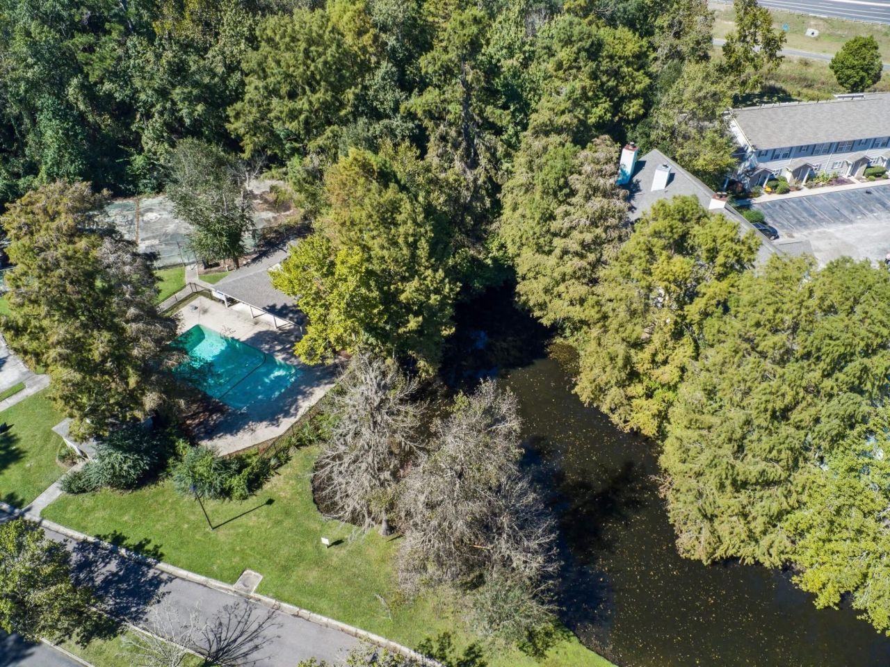 405 Sunnyside Way Photo 33