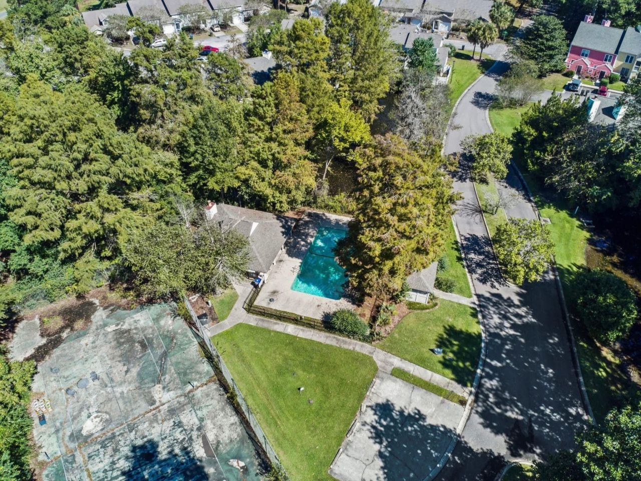 405 Sunnyside Way Photo 34