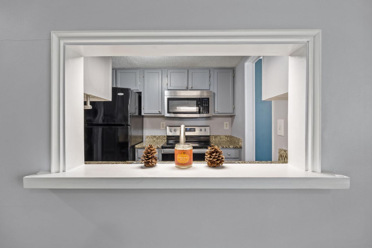 405 Sunnyside Way Photo 9