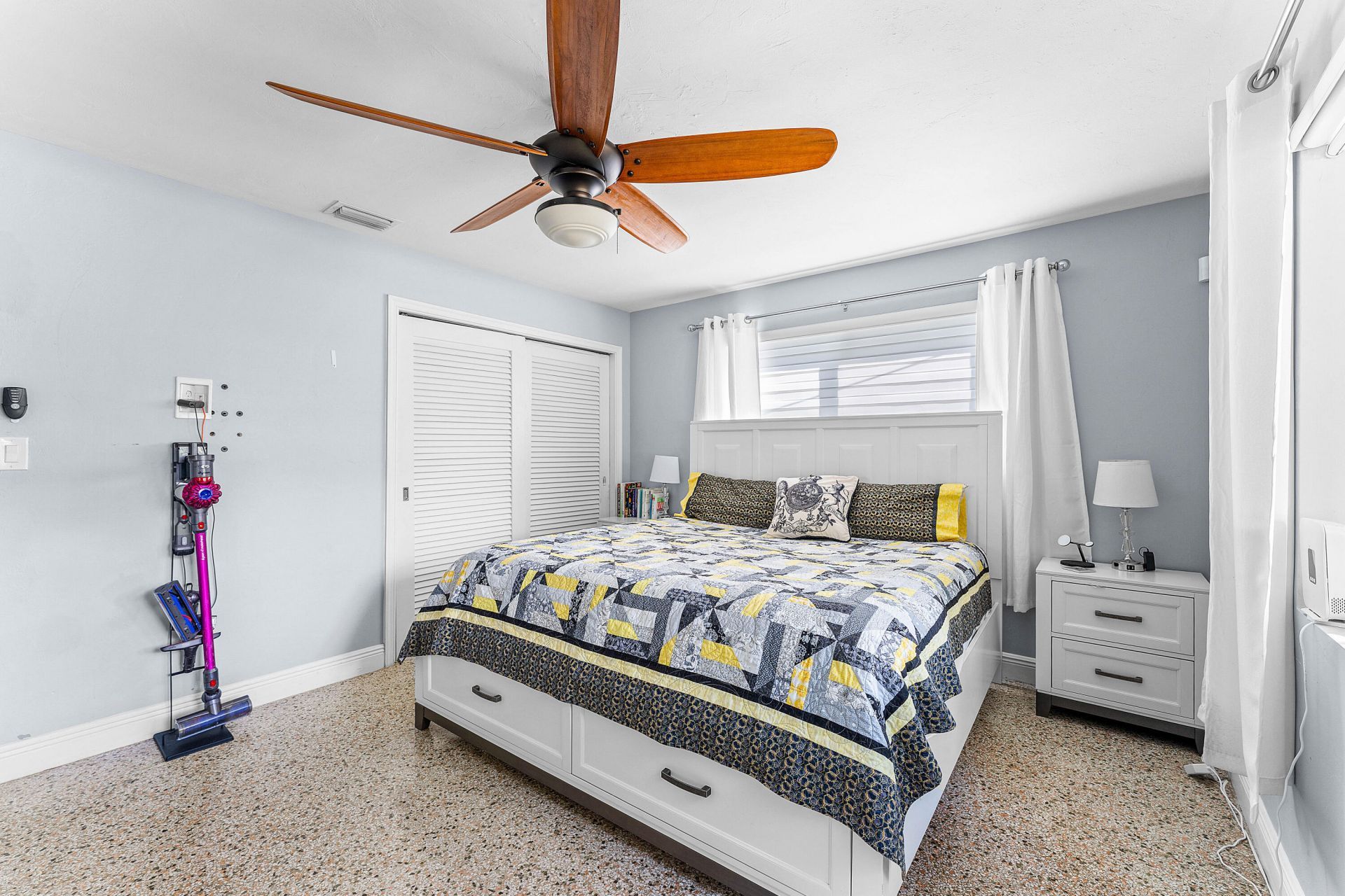 439 45th Street, West Palm Beach, FL 33407 Photo