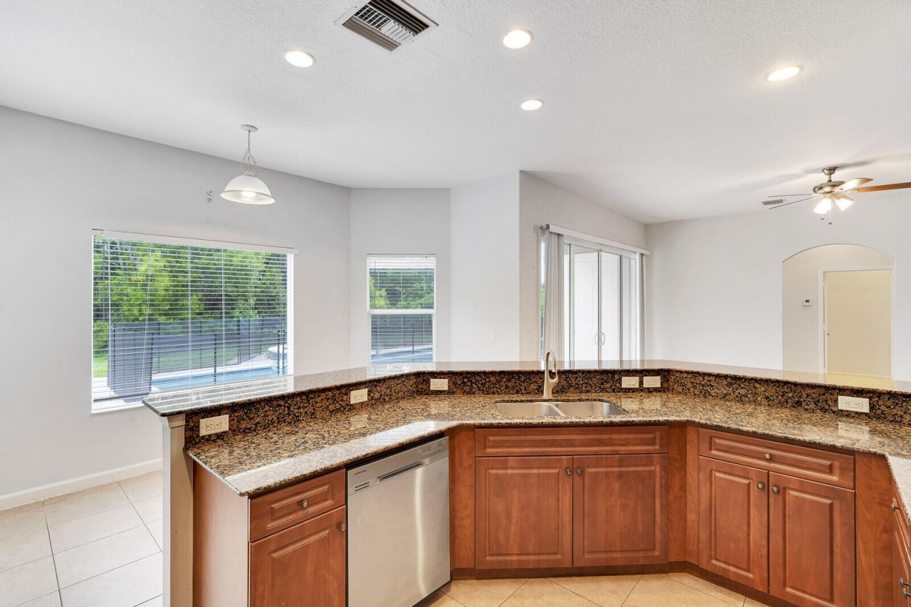 16383 73rd Terrace N, Palm Beach Gardens, FL 33418 Photo