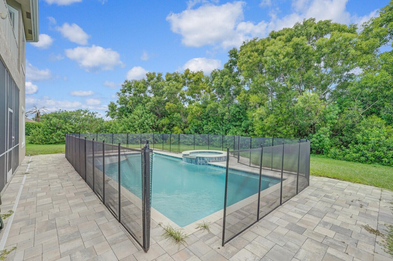 16383 73rd Terrace N, Palm Beach Gardens, FL 33418 Photo