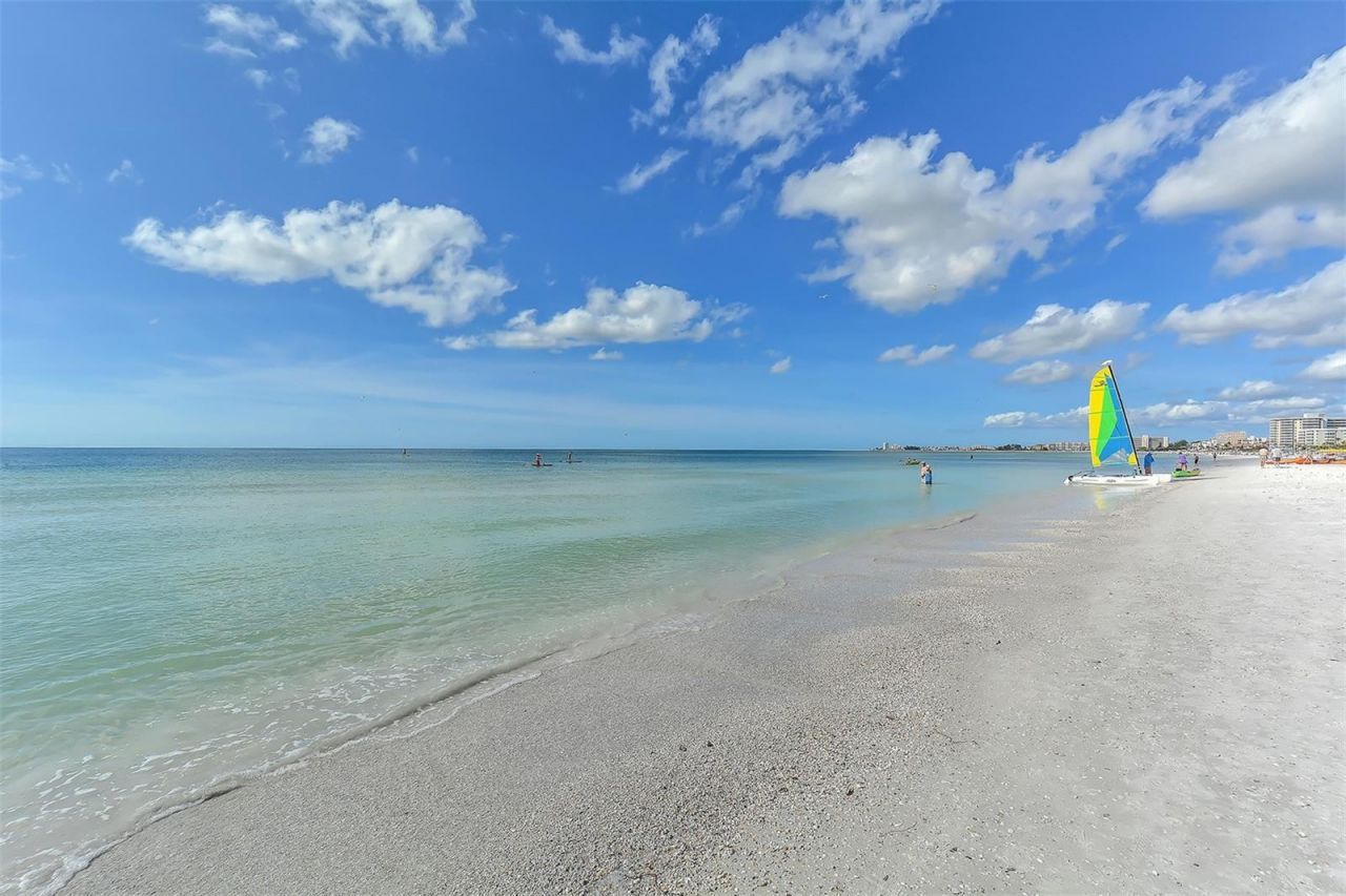 915 Seaside Drive, Unit 607, Weeks, Sarasota, FL 34242 Photo