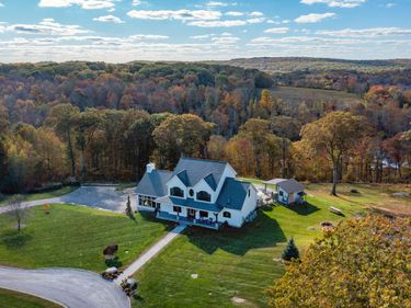 8 Bobcat, Warren, CT 06754