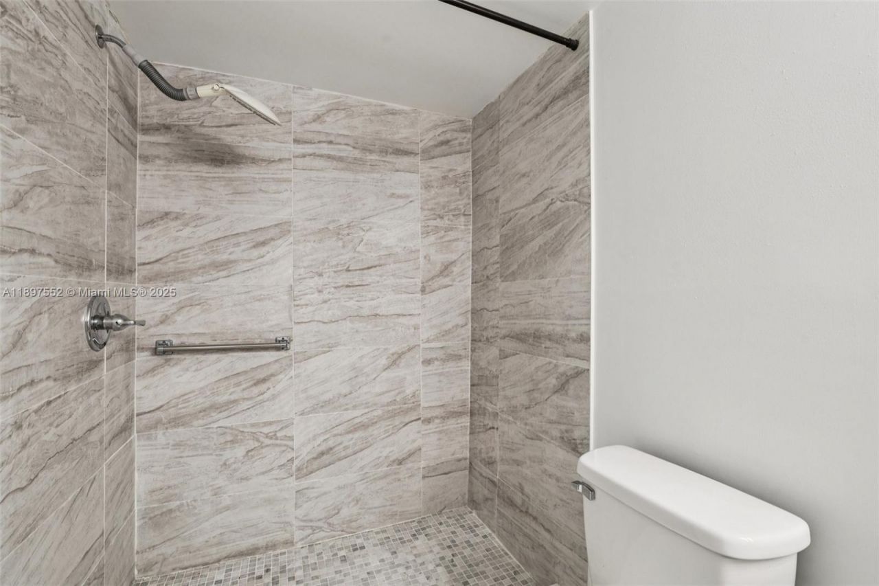 2981 N Nob Hill Rd, Unit 108, Sunrise, FL 33322 Photo