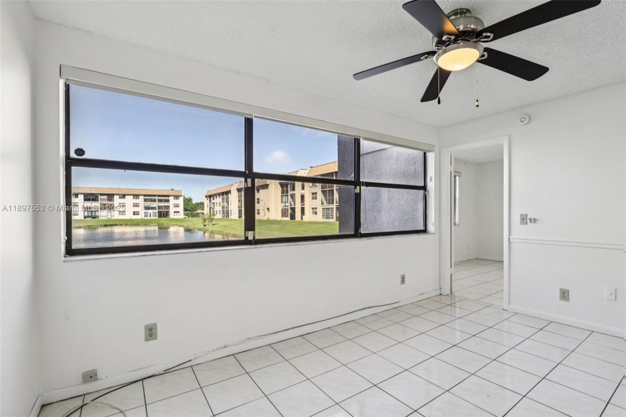 2981 N Nob Hill Rd, Unit 108, Sunrise, FL 33322 Photo