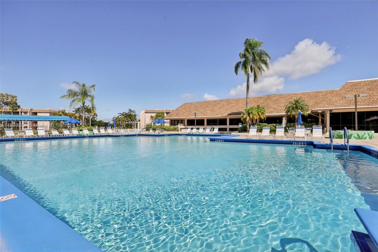 2981 N Nob Hill Rd, Unit 108, Sunrise, FL 33322 Photo