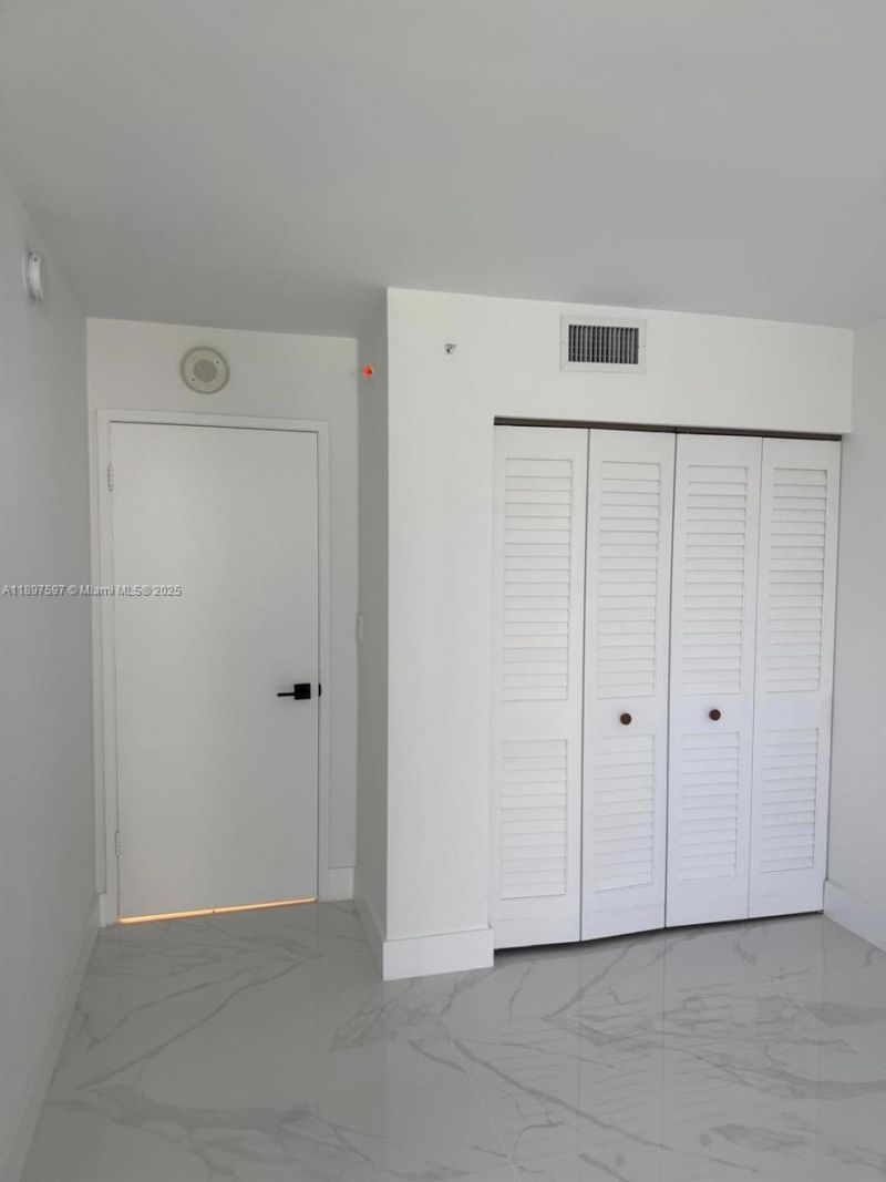 800 N Miami Ave, Unit E-901, Miami, FL 33136 Photo