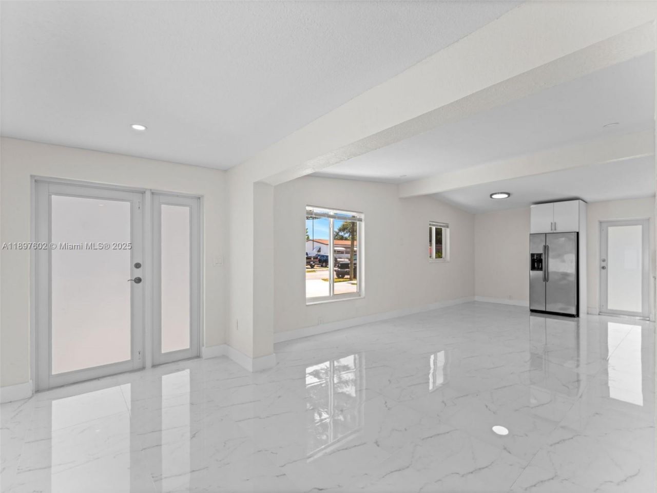 3231 NW 48th Ter, Miami, FL 33142 Photo