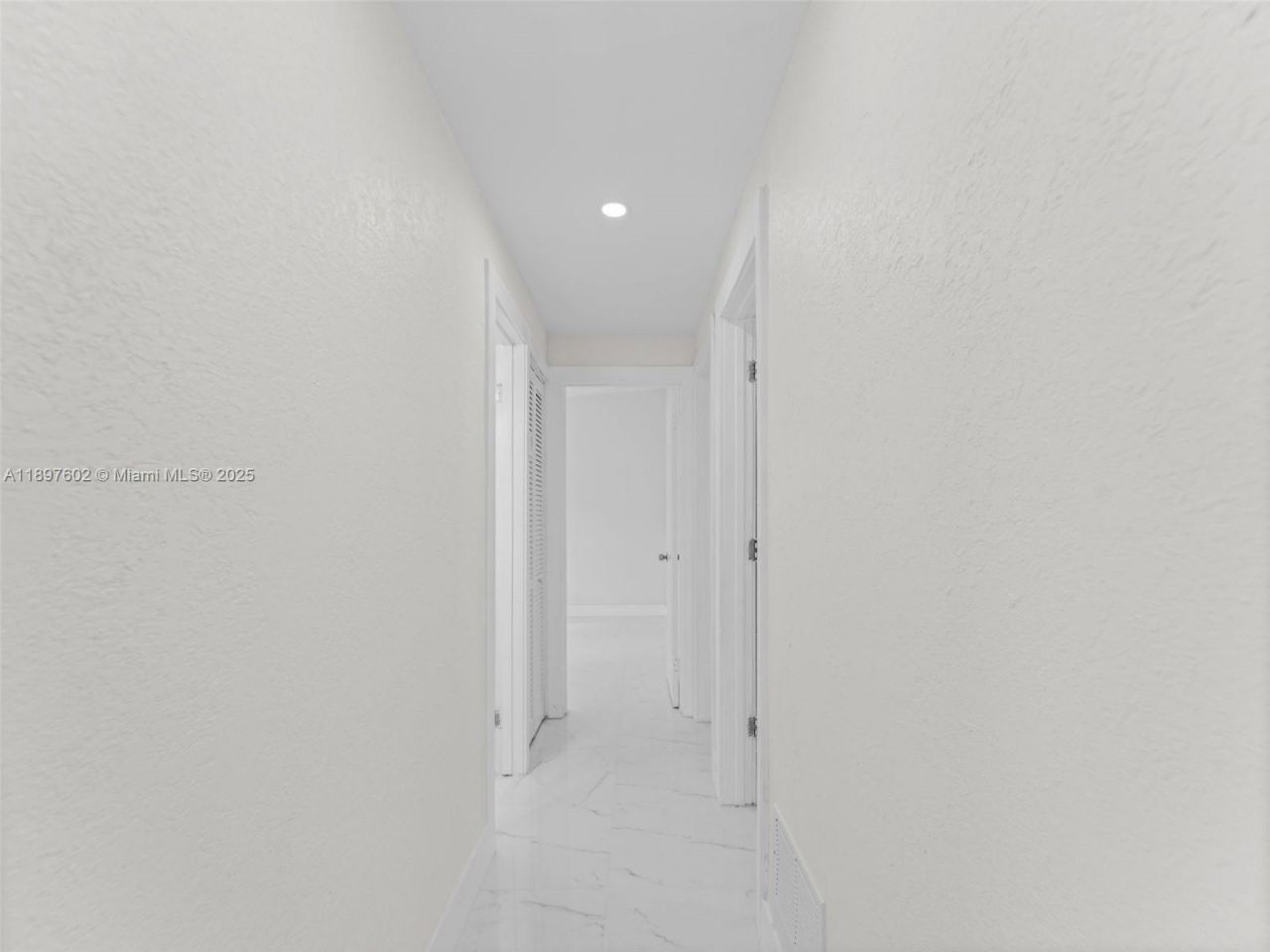 3231 NW 48th Ter, Miami, FL 33142 Photo