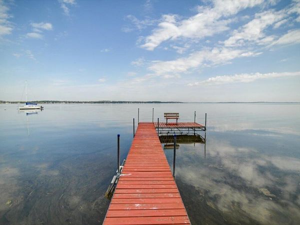 5026 Lake Mendota Dr, Madison, WI 53705